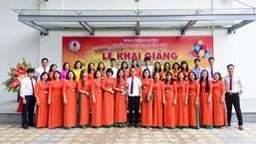Đội ngũ cán bộ, giáo viên, nhân viên THCS Mạc Đĩnh Chi năm học 2018 - 2019