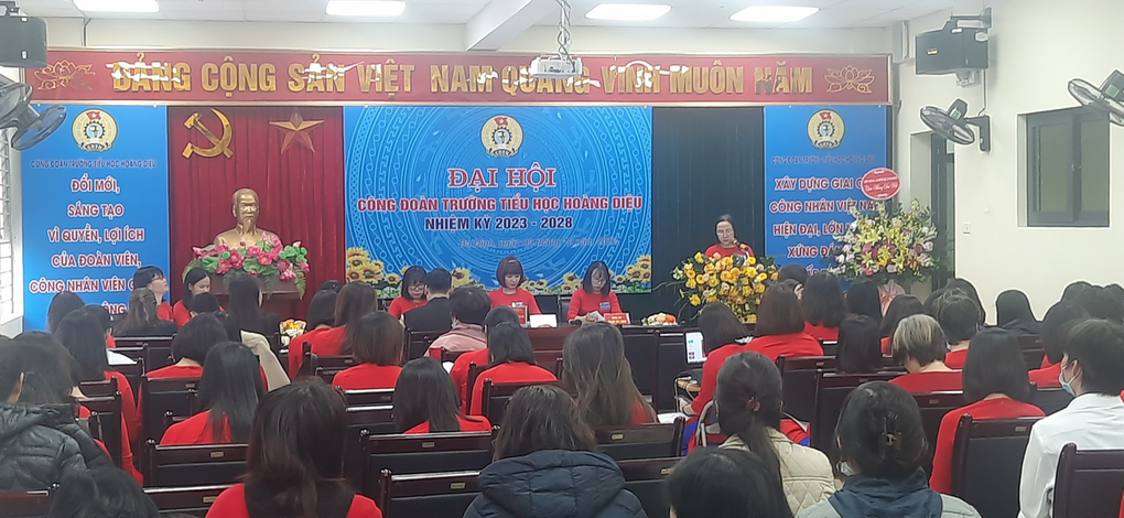 Tin Công đoàn: Đại diện Công đoàn trường THCS Mạc Đĩnh Chi tham gia Đại hội Công đoàn mẫu tại trường Tiểu học Hoàng Diệu
