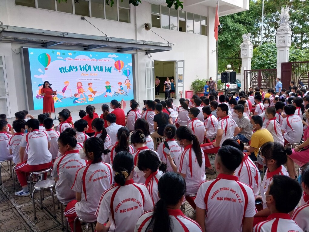 Trường Trung học cơ sở Mạc Đĩnh Chi tham gia tổ chức Ngày hội vui hè năm 2022 cho thiếu nhi phường Trúc Bạch