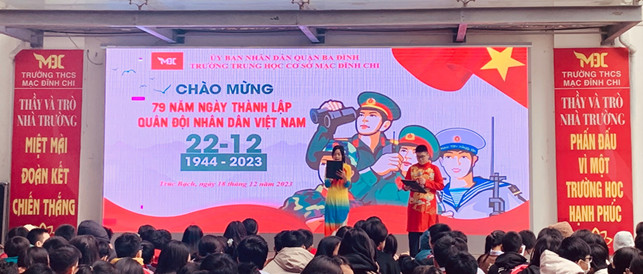 Sinh hoạt dưới cờ: “Chào mừng 79 năm ngày thành lập Quân đội nhân dân Việt Nam”